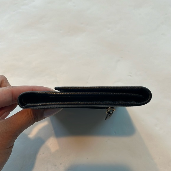 Chanel CC Vintage Timeless Black Caviar Leather Wallet - Picture 9 of 13